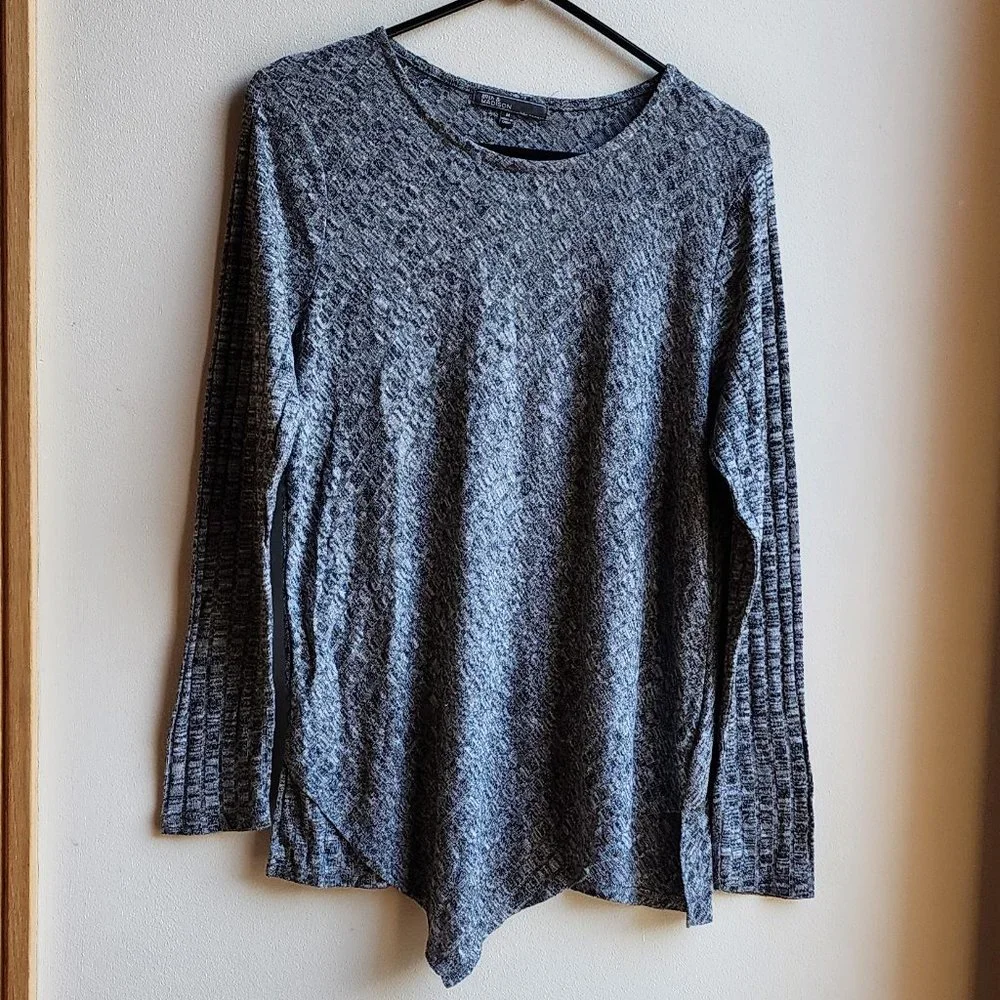 89th & Madison Gray Angled/Ribbed Scoop Neck Jersey Size Medium